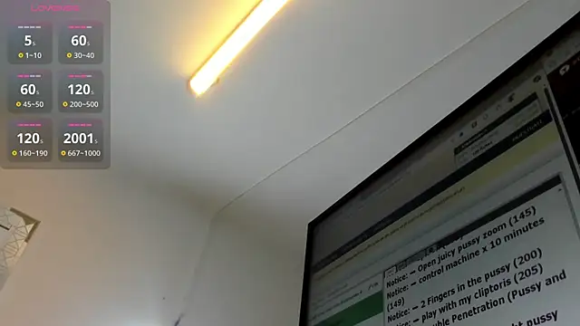 Snapshot of Brianrosex chatting on October 16, 3:20 am Brianrosex online show from October 16, 3:20 am