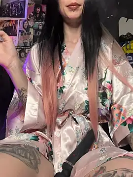 MissMidnightUK online show from May 23, 11:36 pm