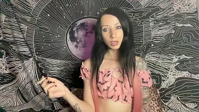 MissMidnightUK online show from October 14, 10:12 pm