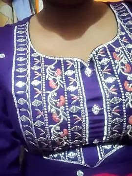 Snapshot of Hot-Anuska chatting on October 20, 7:22 am Hot-Anuska online show from October 20, 7:22 am