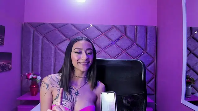 Miaa Thopmson online show from September 23, 10:19 pm