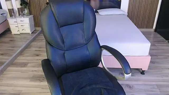 Sam mansson66 online show from October 20, 12:41 pm