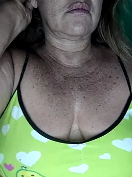 Kasandra Ho online show from October 25, 7:05 am