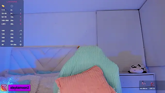 misscassidy  online show from July 26, 3:14 am