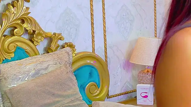 LucyLeah online show from February 18, 6:01 am