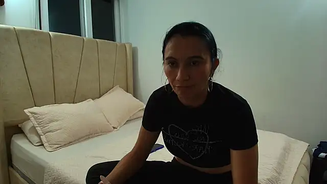 Snapshot of gracekelly12 chatting on October 1, 1:54 am gracekelly12 online show from October 1, 1:54 am