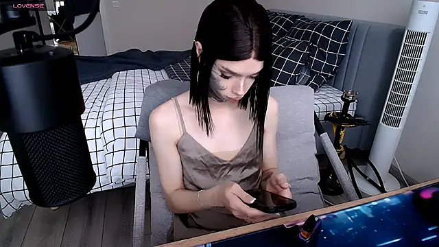 Snapshot of Tanya_M chatting on October 9, 11:14 am Tanya M online show from October 9, 11:14 am