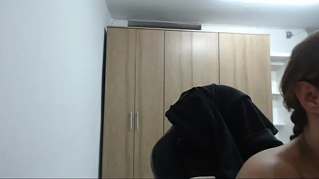 RoxanaLove9 online show from November 17, 3:29 am