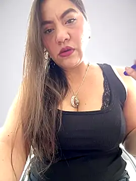 Snapshot of Iam__Cristal chatting on September 22, 9:02 pm Iam Cristal online show from September 22, 9:02 pm