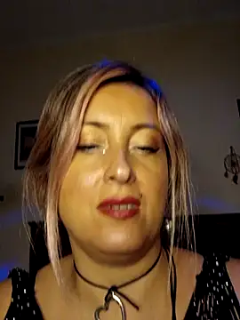 DesireSatler online show from April 5, 5:06 am