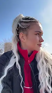 KikiWatson online show from March 15, 8:27 am