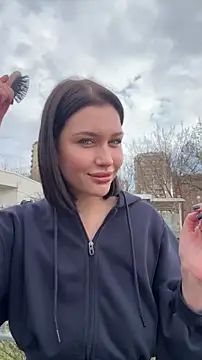 KikiWatson online show from February 18, 8:13 am