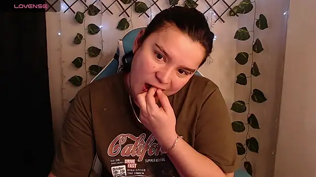 Nika 1  online show from April 18, 12:57 am