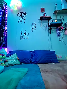 thatonespicychick online show from November 3, 4:22 pm