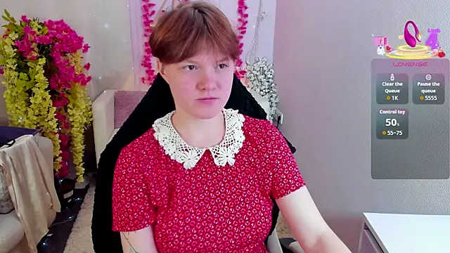 DreamyLuna online show from September 25, 8:50 pm