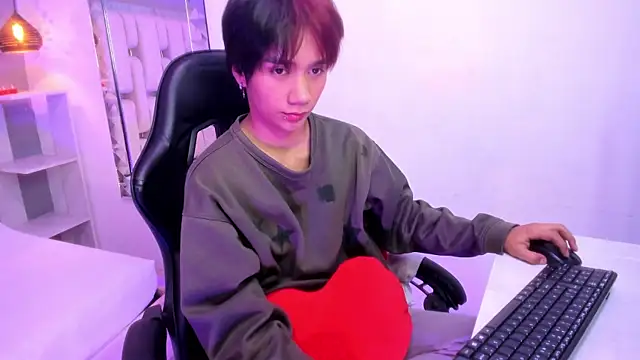 Snapshot of Eriol_ chatting on September 17, 12:14 pm Eriol online show from September 17, 12:14 pm