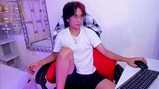 Snapshot of Eriol_ chatting on September 13, 2:03 pm Eriol online show from September 13, 2:03 pm