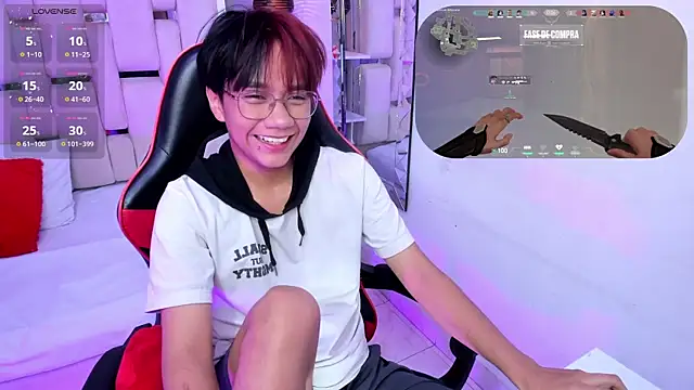 Snapshot of Eriol_ chatting on October 9, 11:58 am Eriol online show from October 9, 11:58 am