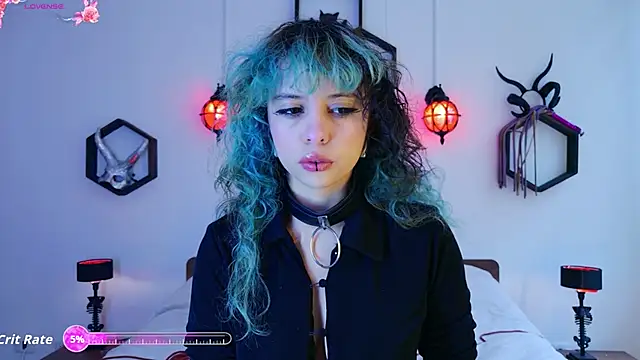 Sweet Chaos online show from October 7, 6:45 pm