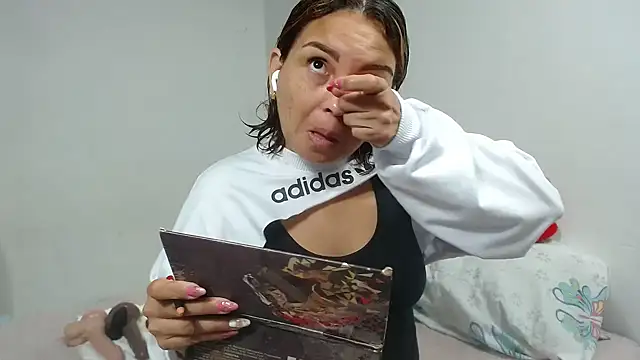 Agatha browser online show from February 26, 1:32 pm