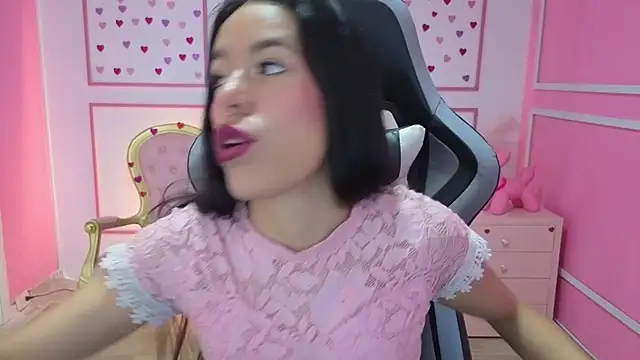 Snapshot of stephania_t chatting on September 16, 11:40 am stephania t online show from September 16, 11:40 am