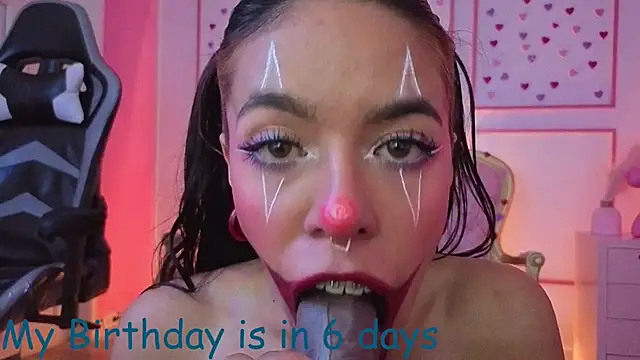 Snapshot of stephania_t chatting on October 10, 12:43 pm stephania t online show from October 10, 12:43 pm