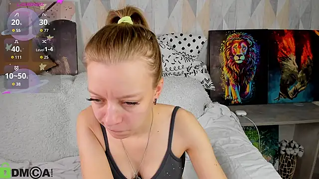 Snapshot of Michelle_Blond chatting on October 5, 8:30 am Michelle Blond online show from October 5, 8:30 am