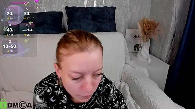 Snapshot of Michelle_Blond chatting on September 30, 8:20 am Michelle Blond online show from September 30, 8:20 am