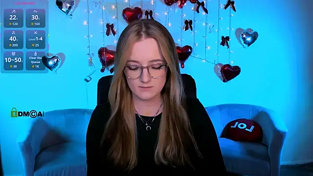 luna berryy online show from February 27, 7:57 pm