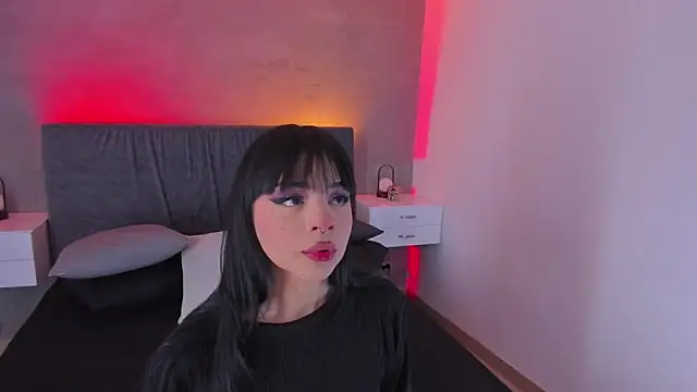 Snapshot of maddy_walker chatting on October 16, 8:55 pm maddy walker online show from October 16, 8:55 pm
