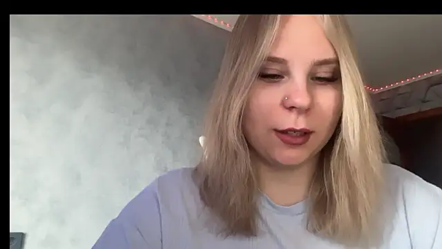 Thalia  Star online show from April 10, 9:15 am