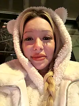 Snapshot of babydolll chatting on October 11, 5:37 pm babydolll online show from October 11, 5:37 pm