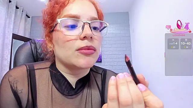 ebbafernandez  online show from February 8, 12:31 pm