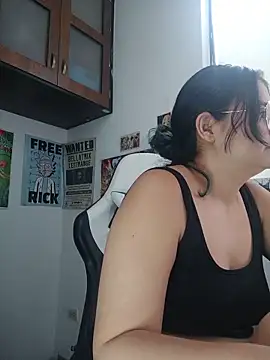 gigiqueen 18 online show from May 30, 8:27 pm