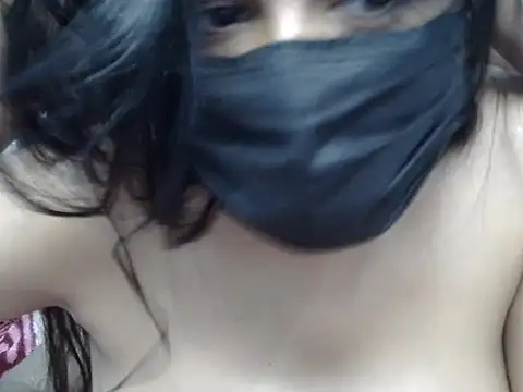 Snapshot of Crazy-Couple-Line chatting on October 29, 7:27 pm Crazy-Couple-Line online show from October 29, 7:27 pm