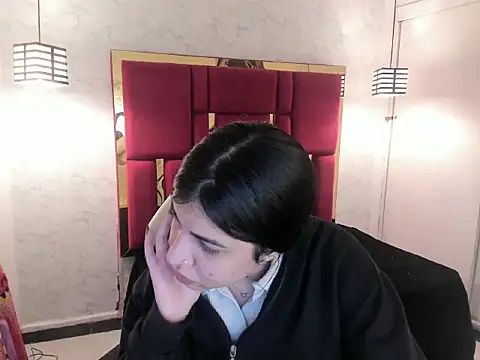 Snapshot of Violet_m chatting on October 16, 11:46 am Violet m online show from October 16, 11:46 am