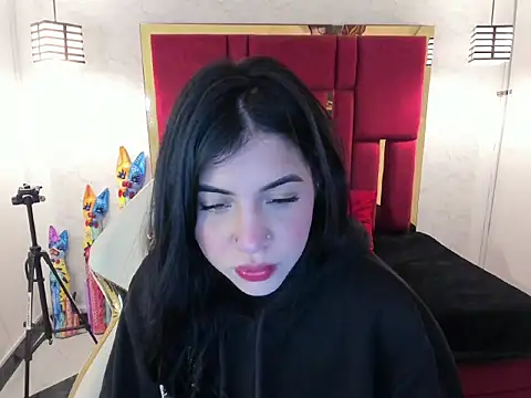 Snapshot of Violet_m chatting on October 1, 1:38 pm Violet m online show from October 1, 1:38 pm
