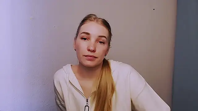 Queen ofLove online show from March 4, 11:39 am