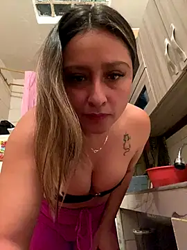 Keittly  online show from January 7, 1:20 am