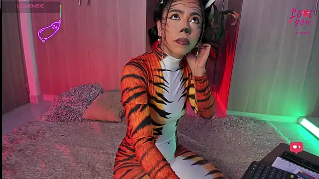 AndreaVelasco online show from March 27, 6:08 pm