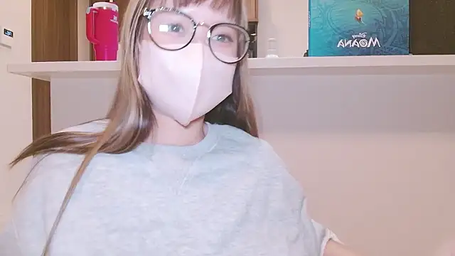  hina chan  online show from February 22, 1:45 pm