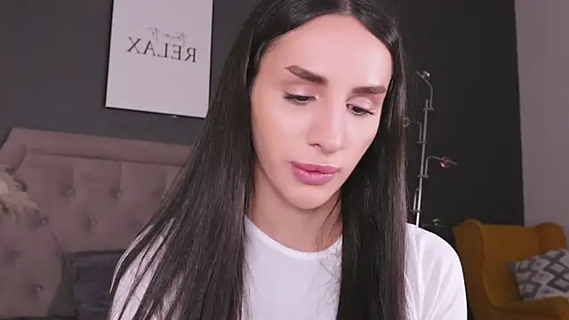 Kim Oberlin  online show from October 5, 4:01 pm