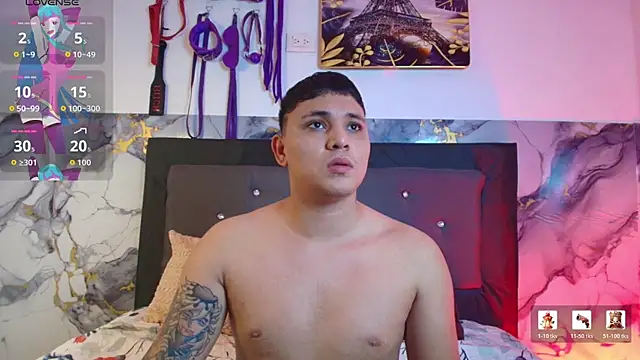 couple lovelyds online show from April 4, 9:13 pm