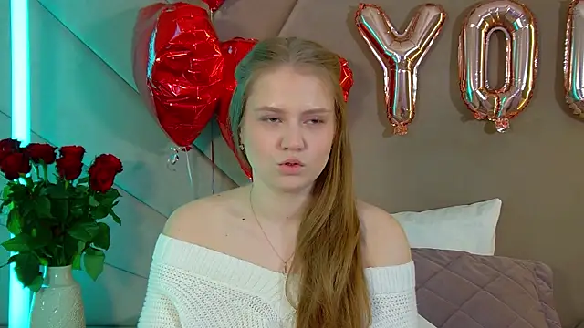 SelinSwarovski online show from February 16, 4:40 pm