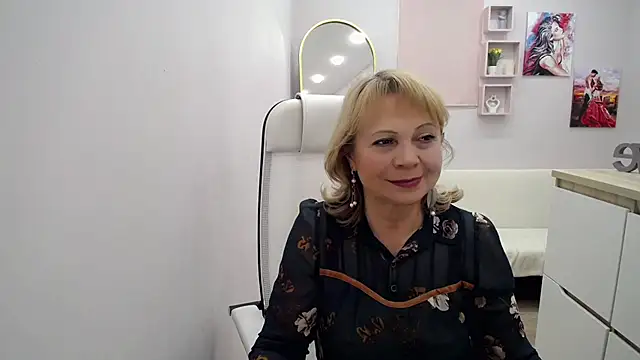 Milla Cutie18 online show from February 4, 6:49 am