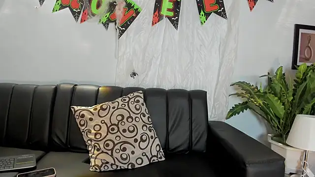 Mia petite01 online show from October 20, 12:24 am