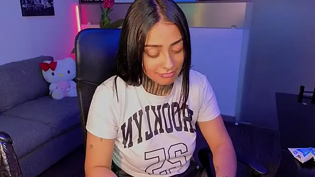 Lovely celeste online show from February 26, 4:22 am