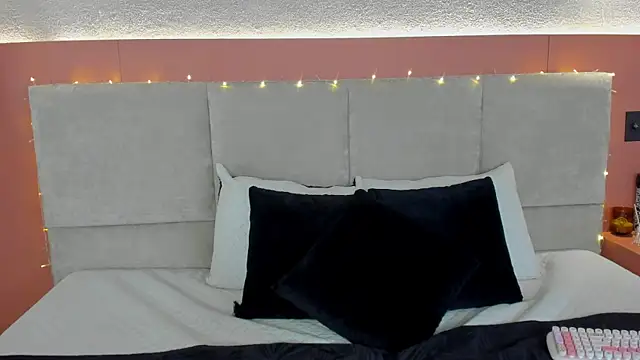 AniiRose online show from December 5, 1:27 am