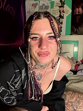 BlazyKitsune- online show from January 8, 6:12 pm