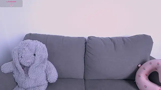 petite paola online show from June 11, 3:42 pm